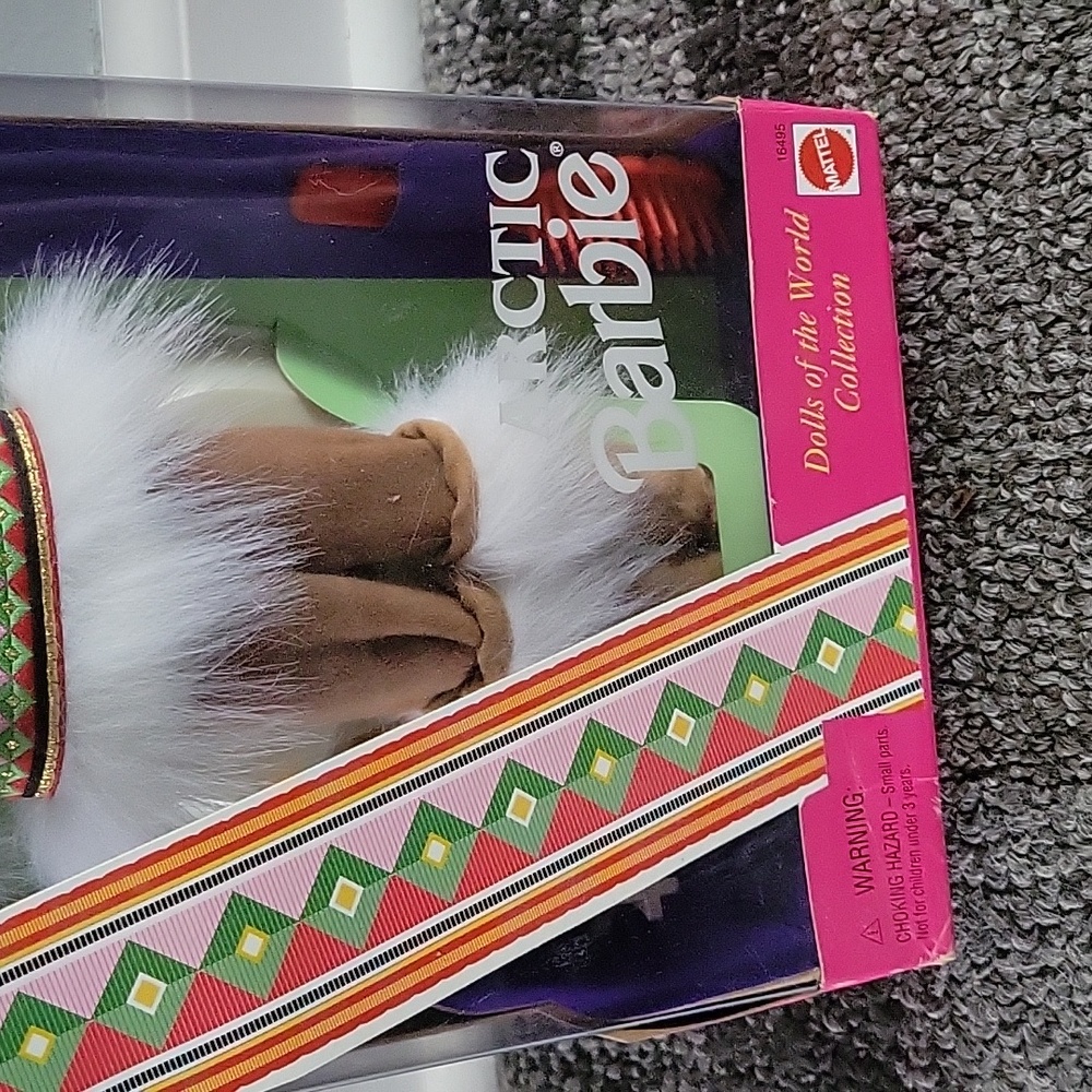 Artic Barbie - Picture 3 of 9